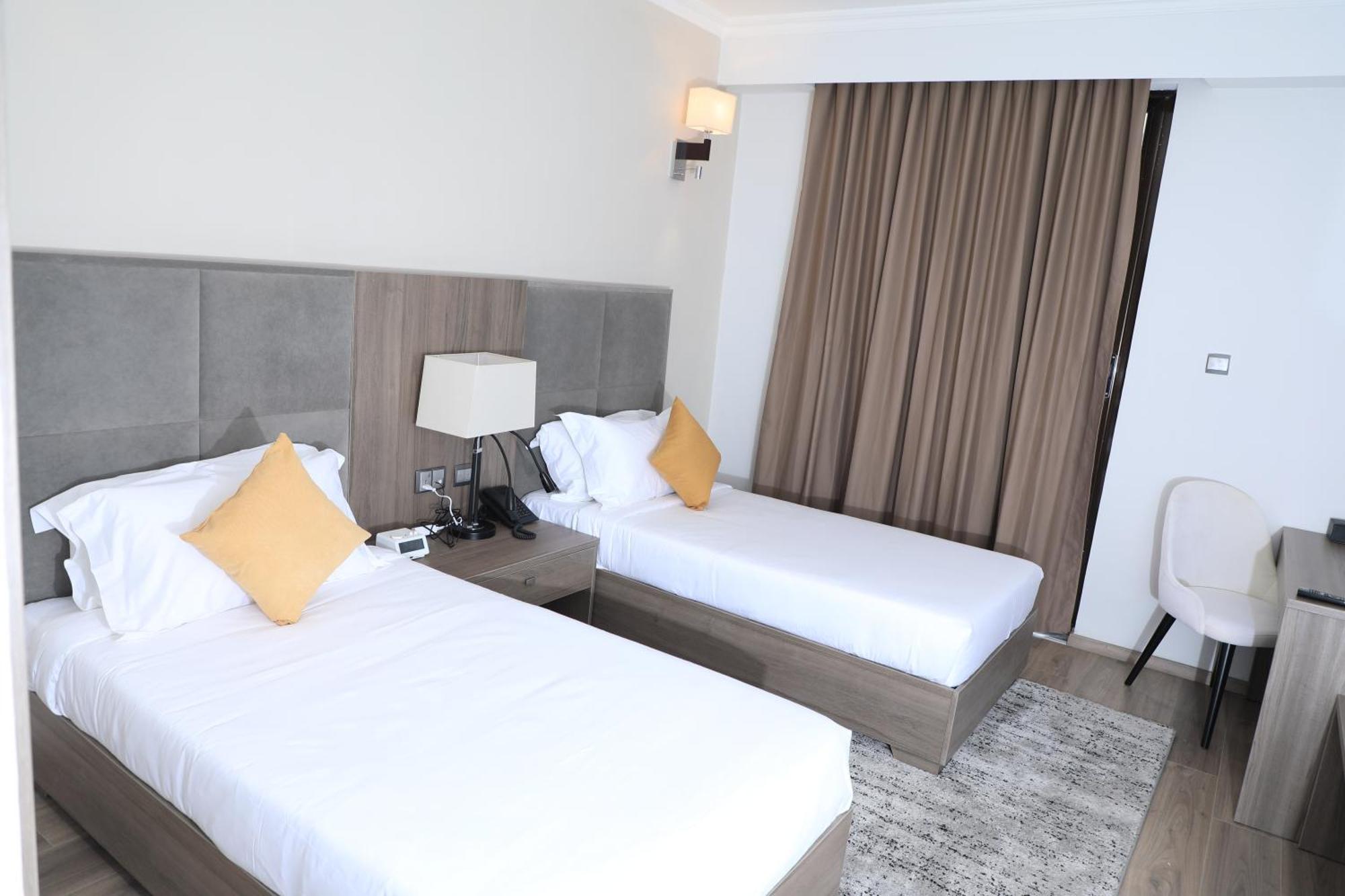 Th Bonroyal Hotel Addis Ababa Exterior photo